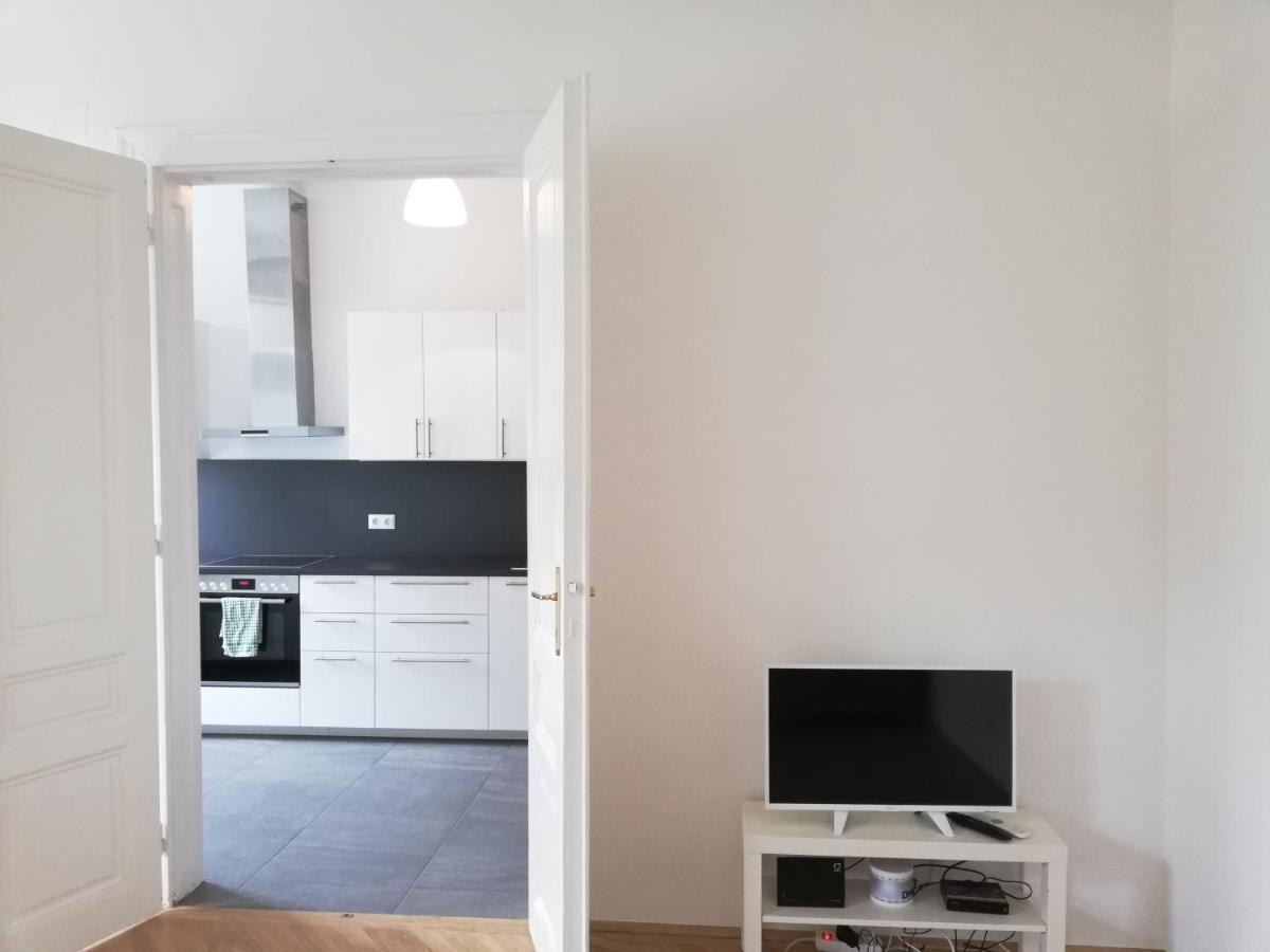 Central Living Apartments - Schoenbrunn Viyana Dış mekan fotoğraf