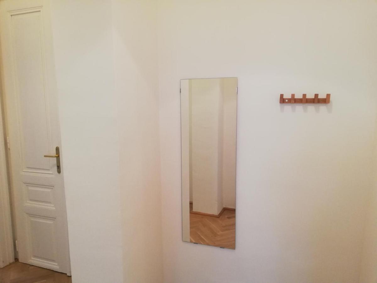 Central Living Apartments - Schoenbrunn Viyana Dış mekan fotoğraf