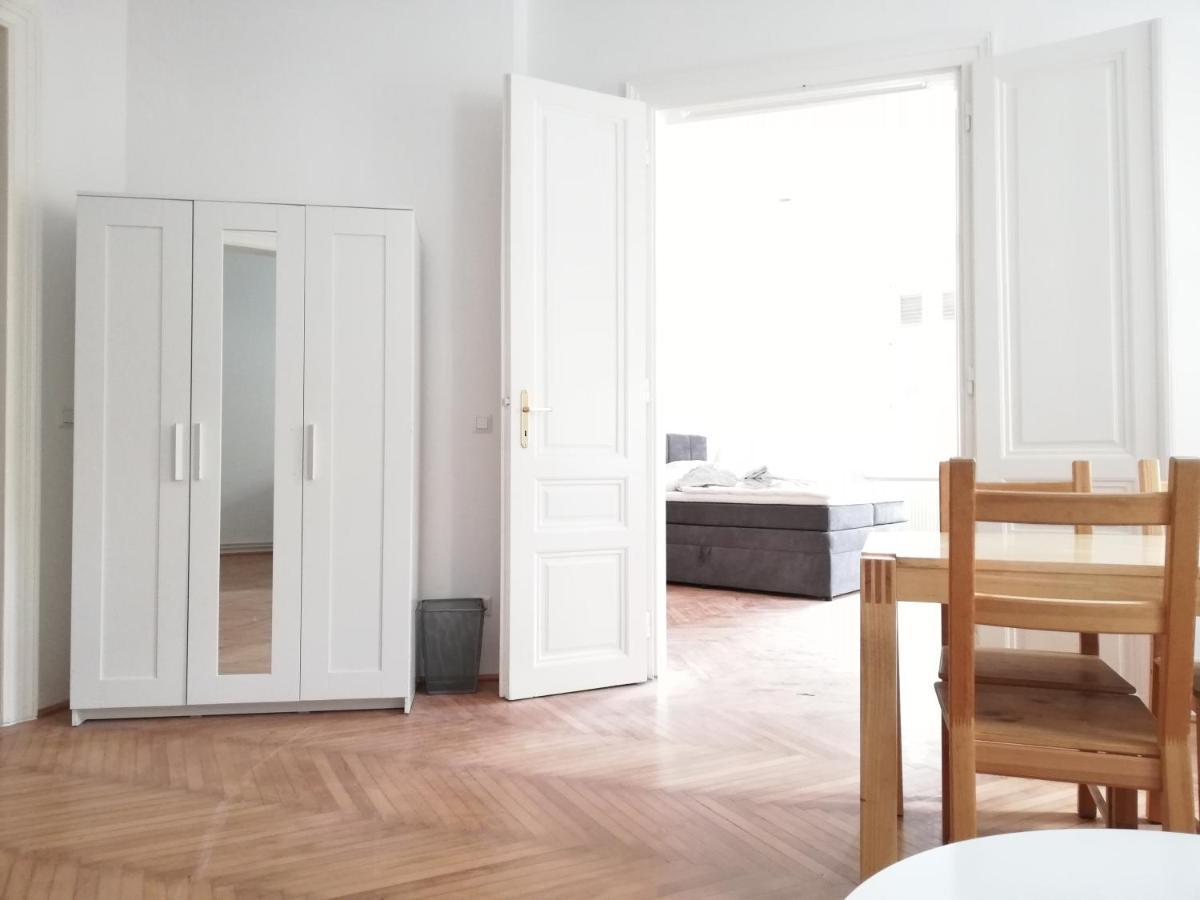 Central Living Apartments - Schoenbrunn Viyana Dış mekan fotoğraf