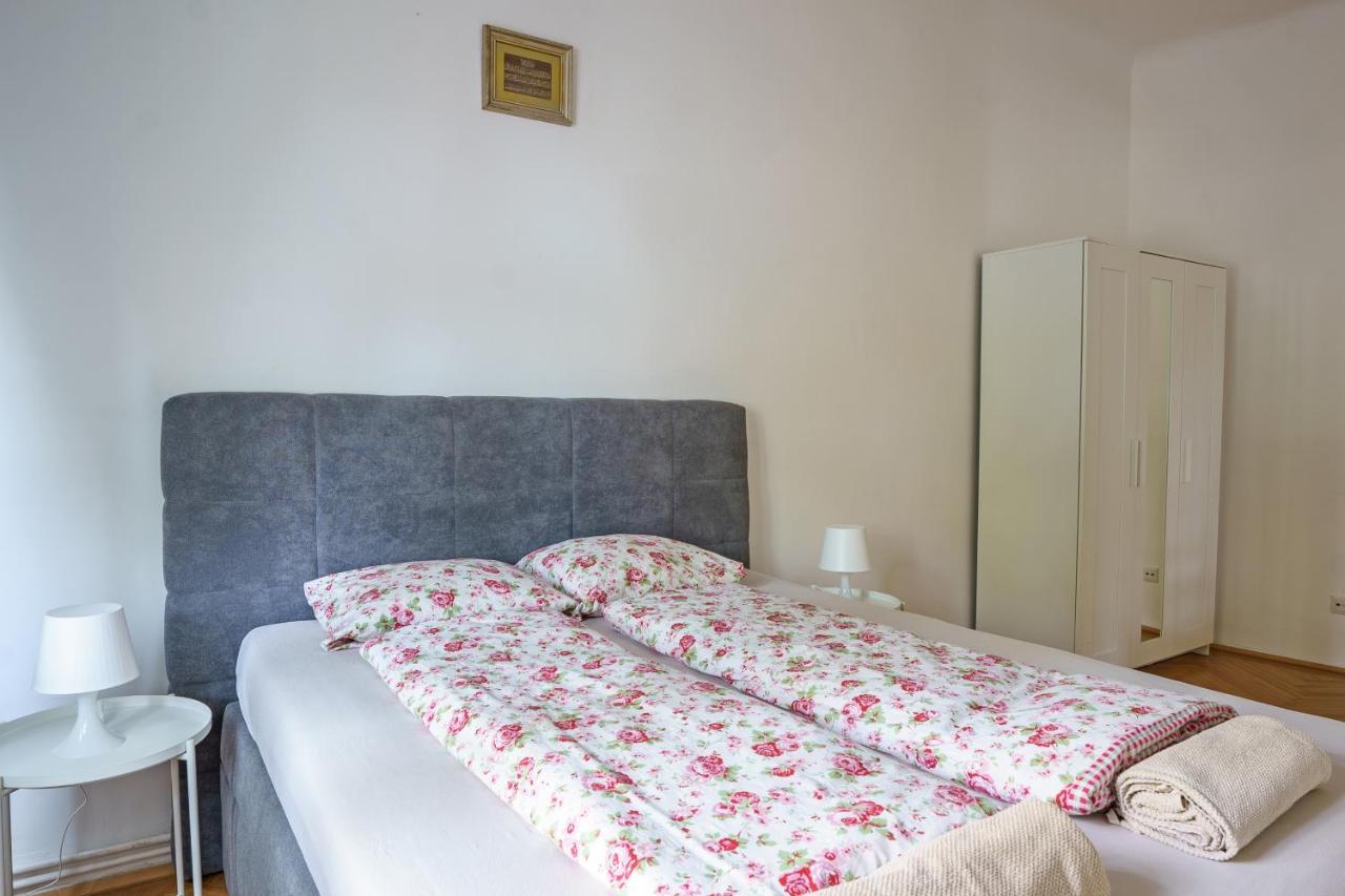 Central Living Apartments - Schoenbrunn Viyana Dış mekan fotoğraf