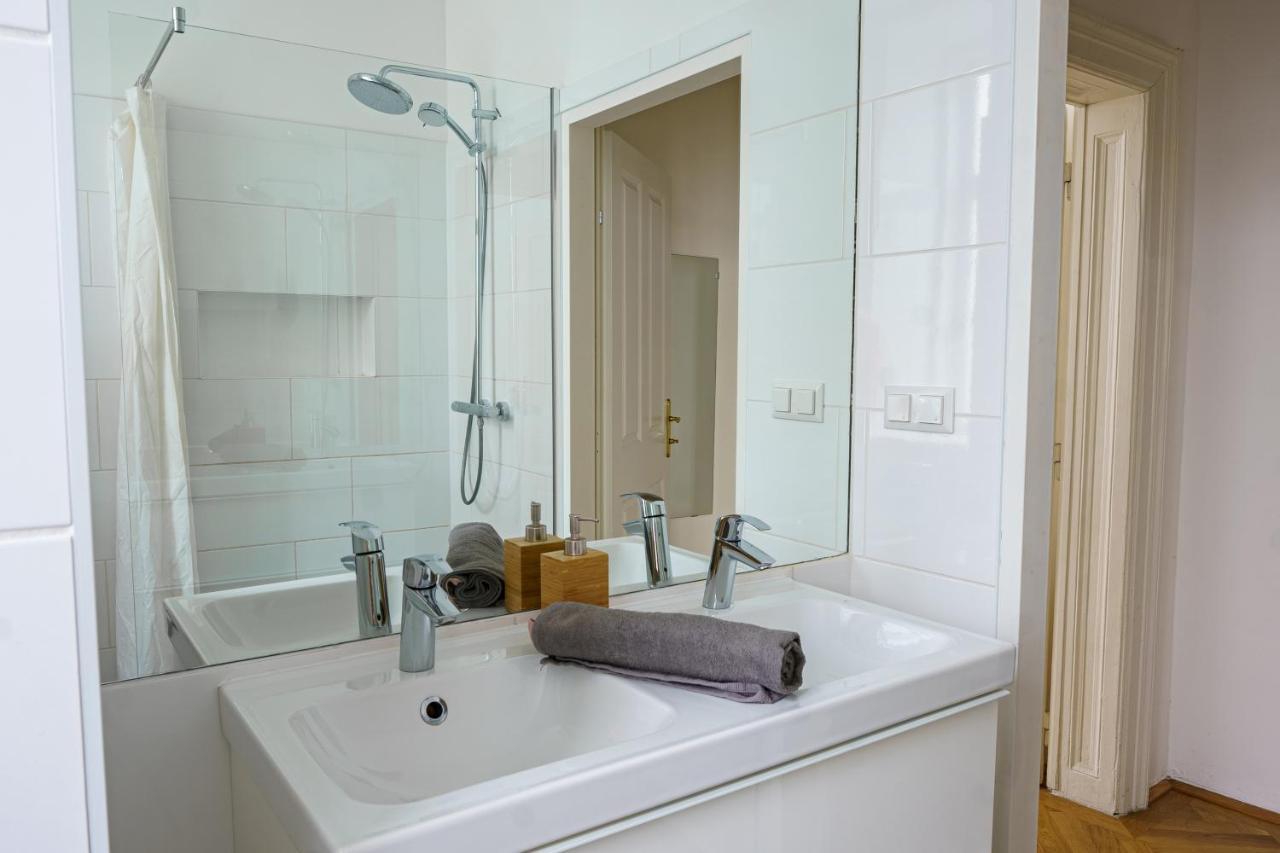 Central Living Apartments - Schoenbrunn Viyana Dış mekan fotoğraf