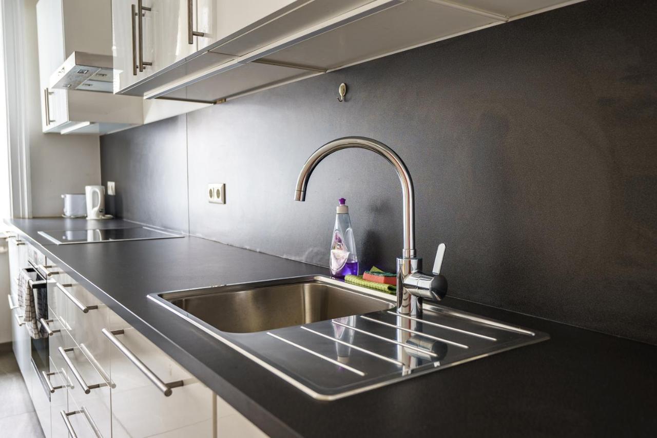 Central Living Apartments - Schoenbrunn Viyana Dış mekan fotoğraf
